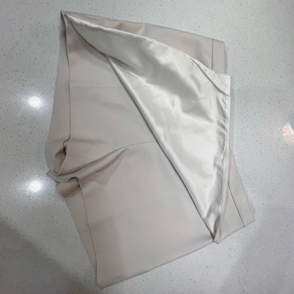 Babaton Kelly skort - Picture 3 of 5